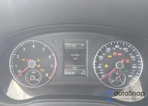 2015 Volkswagen Passat 1.8T Se z USA, uszkodzony, nr VIN 1VWBS7A31FC075556